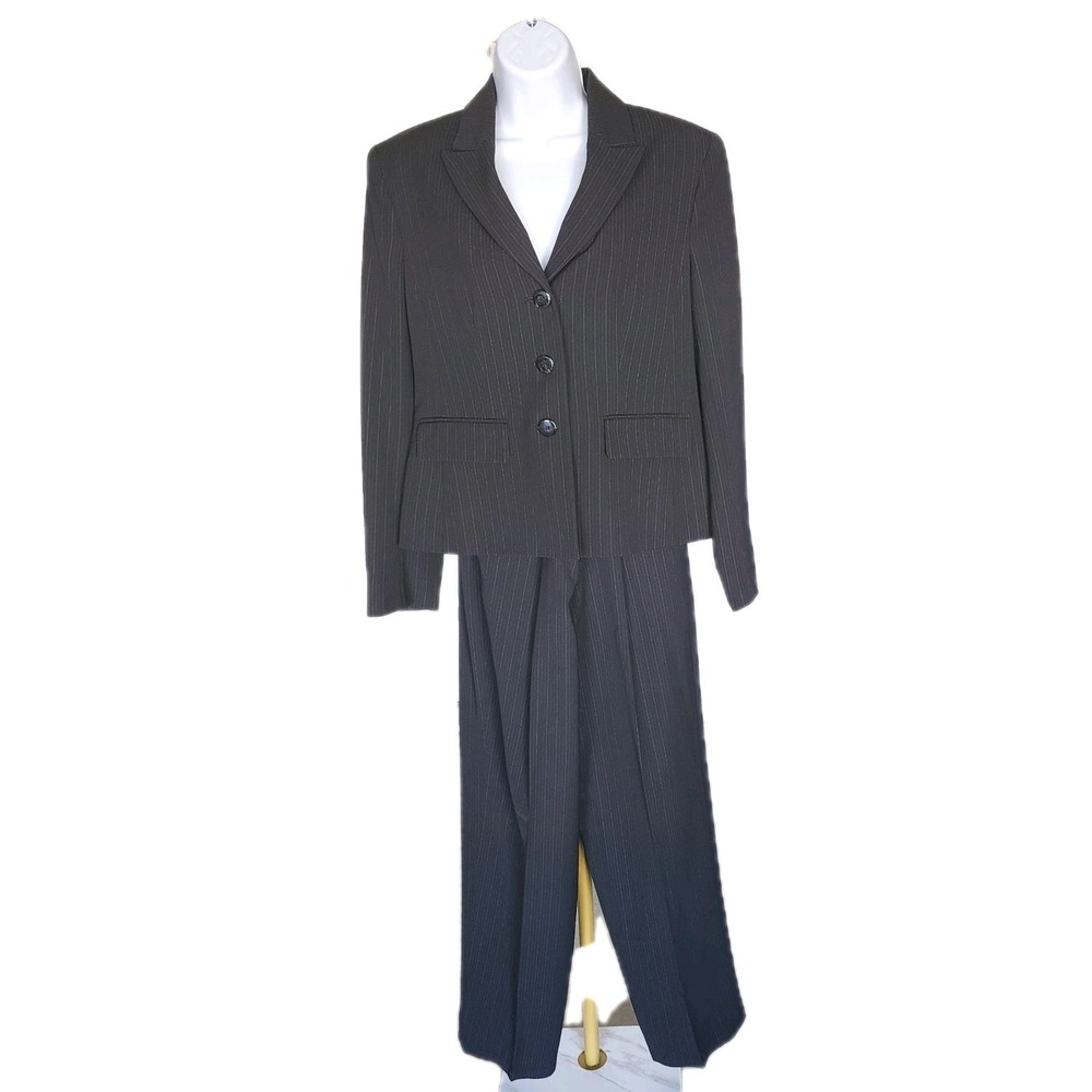 Jones New York Pant Suit Womens 6 2pc w/Jacket Blazer Black Pin Stripe Career